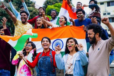 India fans cheering